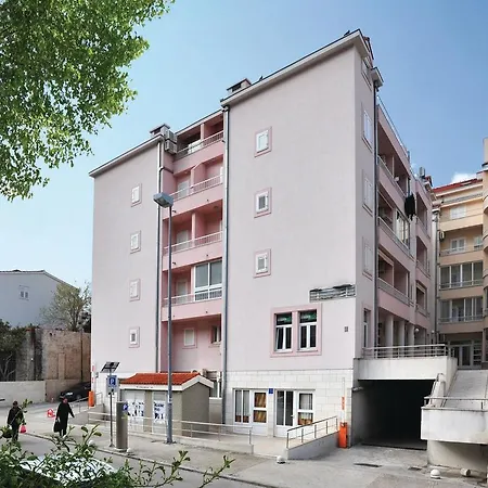 Kralja Petra Kresimira V Makarska